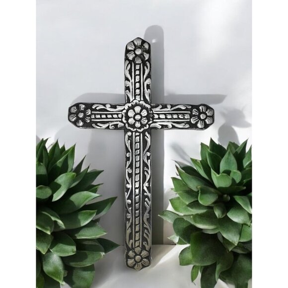 Vintage Cast Aluminum Cruxifix Cross Wall Hanging - Picture 1 of 6